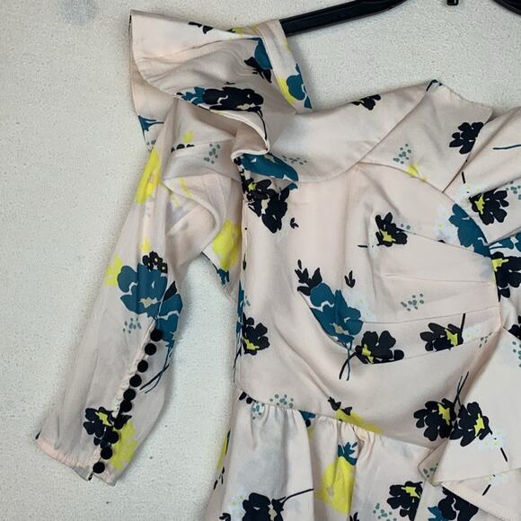 Self Portrait women's size 4 small asymmetrical pink floral top revolve new - Picture 6 of 15